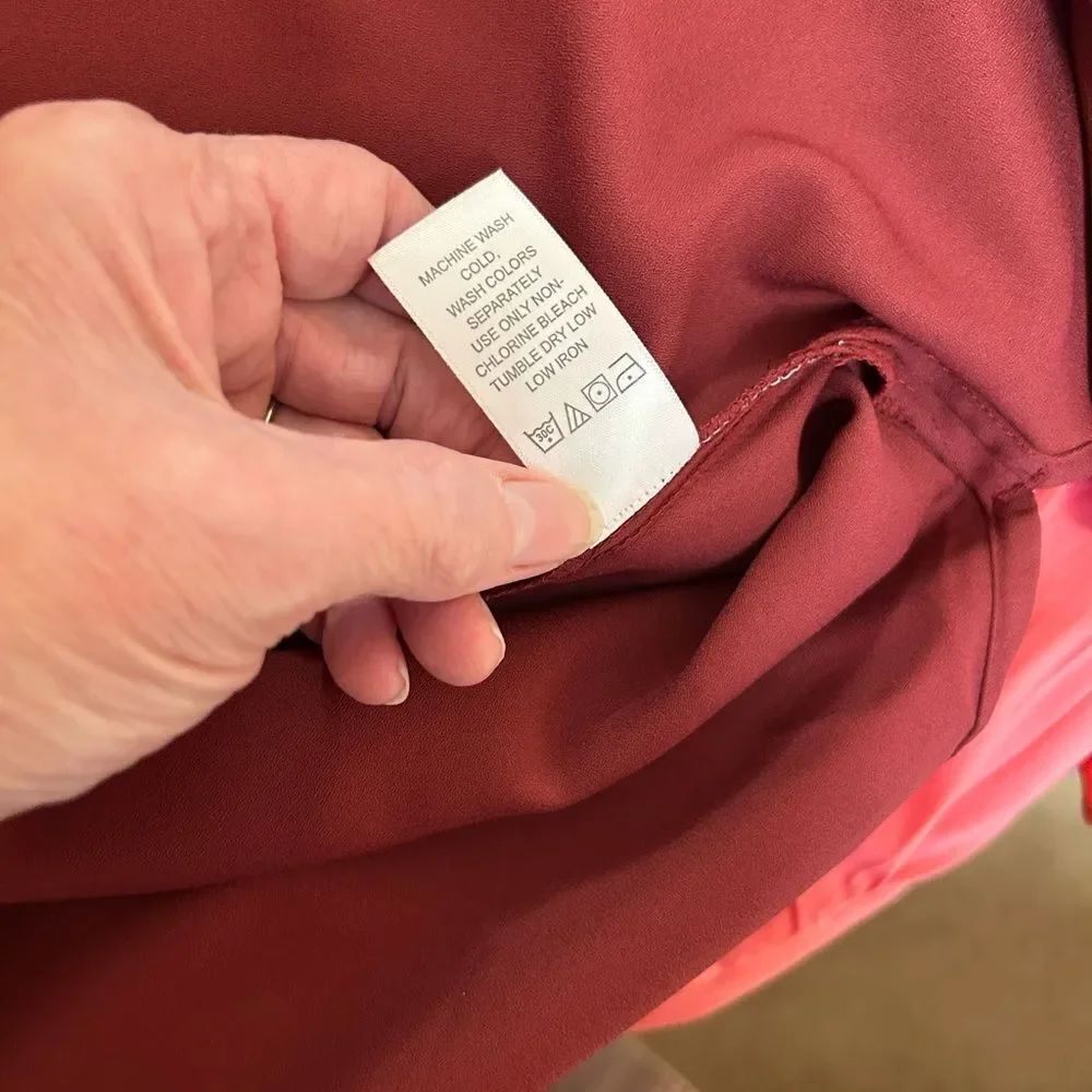 NWOT maroon 14 W tank top Jessica London side slit - Picture 7 of 7